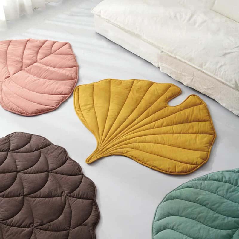 Leaf Pattern Dog Cooling Pad | Breathable Pet Sofa Mat